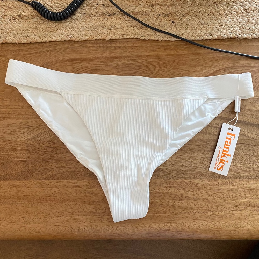 White ribbed bikini bottoms